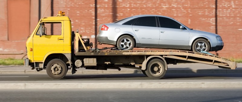 Getting the fast emergency help that a tow service provides