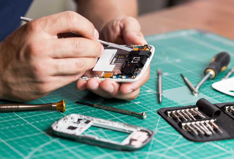 Fast and Affordable iPhone Repairs