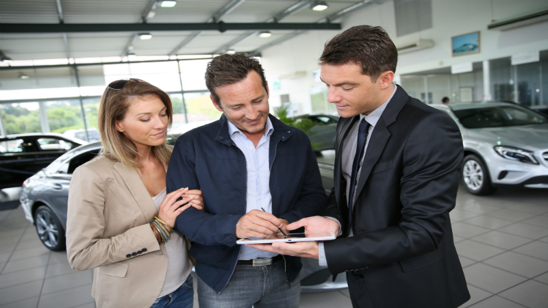 Visit a Top Dealership When Searching for a Volkswagen Passat in Pittsburgh