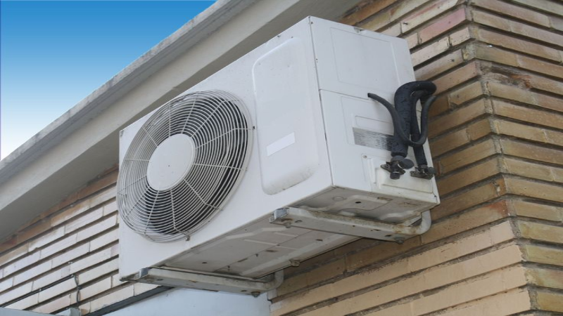 Companies Offering Expert Air Duct Cleaning in Loveland, CO, Work on All Types of Homes