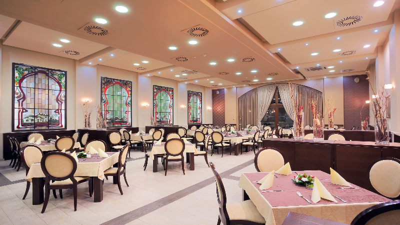 Occasions to Visit a Bar and Restaurants Near Saint Paul, Minnesota
