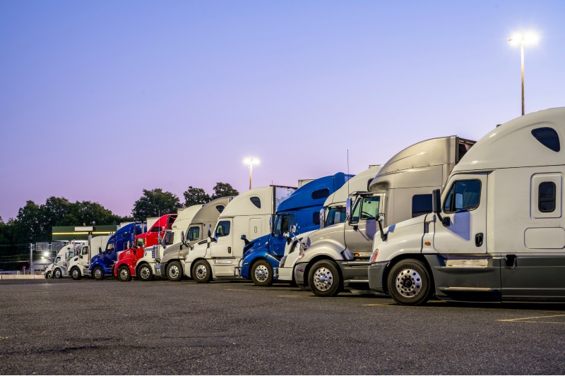The Advantages of Getting Your CDL License Through a School in Linden, NJ