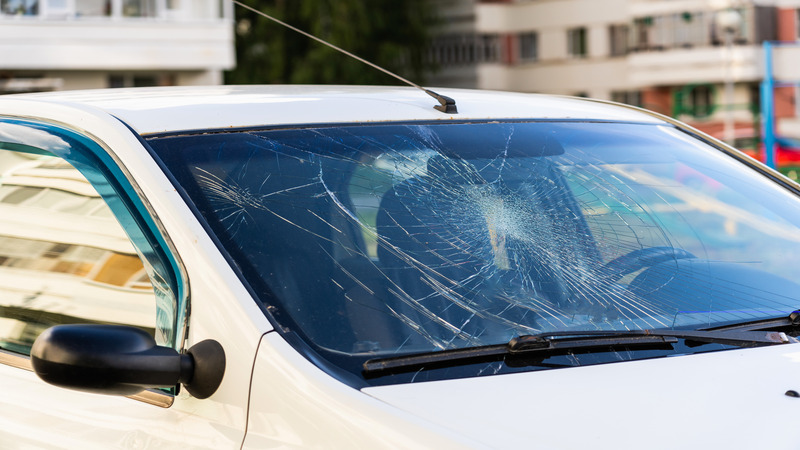 Drive Safer with Expert Auto Glass Near Brookfield, WI: Repairs and Replacements for Clearer Vision and Greater Protection