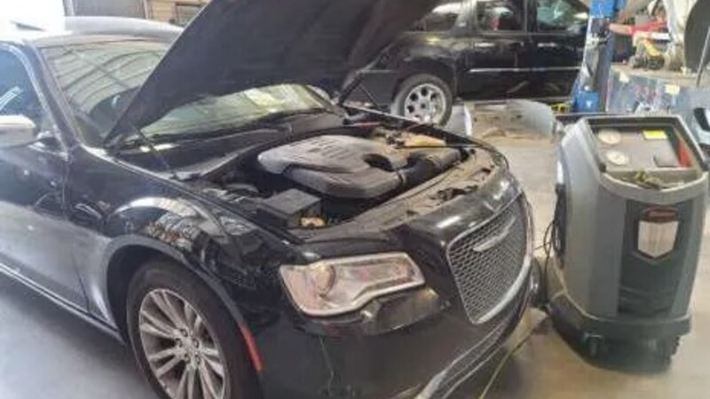 Auto A/C Repair in Arizona: Why You Shouldn’t Wait Until It’s Too Hot
